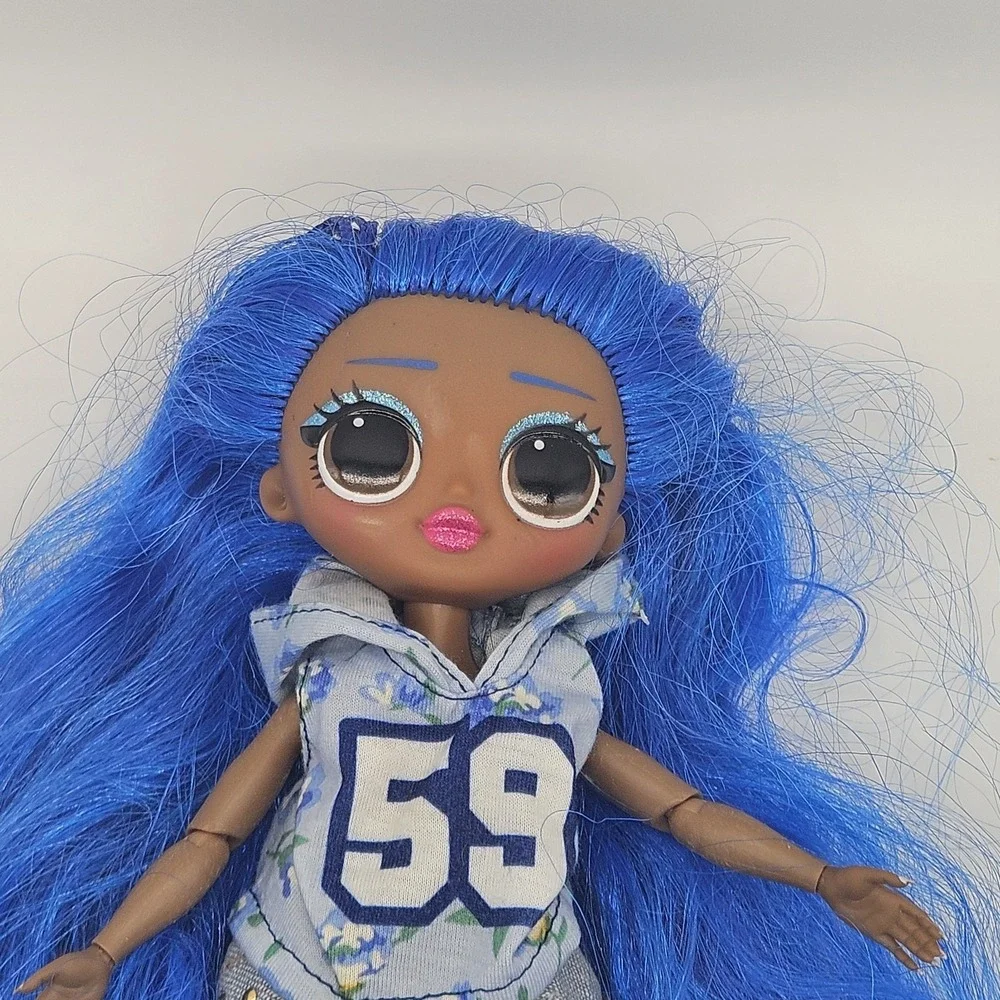 L.O.L. Surprise! OMG Fashion Doll Blue Hair 59 Hoodie Denim Shorts